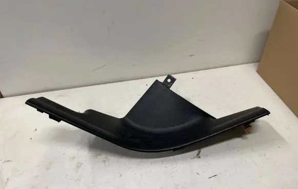 BMW X4 F26 Rear seat side bottom trim 9175049