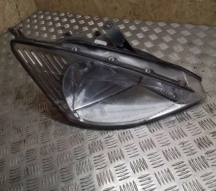 Ford Focus Headlight/headlamp