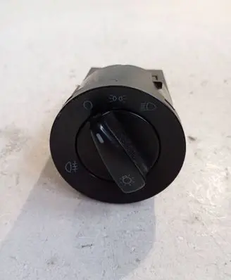 Volkswagen PASSAT B5 Light switch 1C0941531