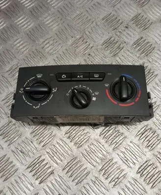 Peugeot 207 Climate control unit 69910004