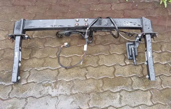 Mercedes-Benz E W211 Detachable towbar A50X