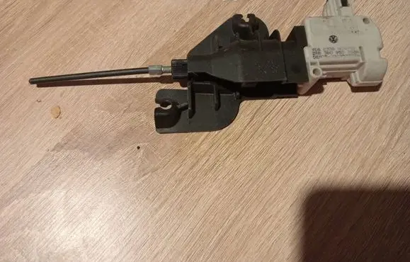 Volkswagen Sharan A/C air flow flap actuator/motor 3B0959783A