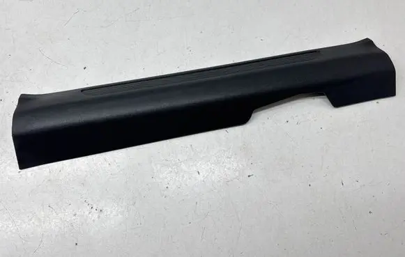 Renault Kadjar Front sill trim cover 769512852R 632100601