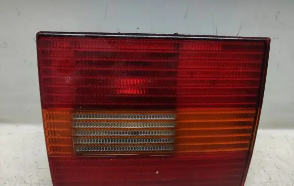 Volkswagen PASSAT B4 Tailgate rear/tail lights