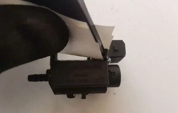BMW 3 E46 Turbo solenoid valve 72234100 1742712