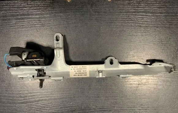 BMW 5 E60 E61 Parcel shelf load cover mount bracket 6960884