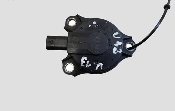 Mercedes-Benz C W204 Camshaft vanos timing valve A2710500177