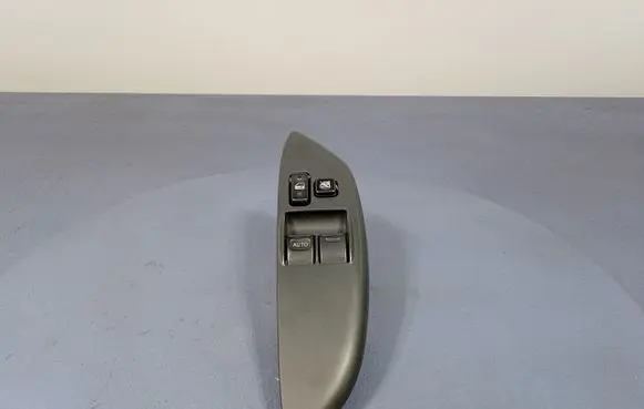Toyota Yaris Electric window control switch