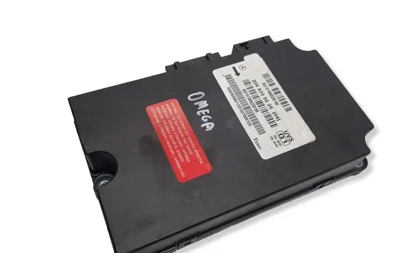 Mercedes-Benz CLK A209 C209 Central body control module 0021070860230186DD 2098205026 A2098205026