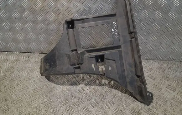 Volvo XC70 Rear bumper mounting bracket 8648150