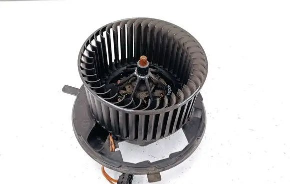 Volkswagen Jetta VI Heater fan/blower 1K1820015M 998928J