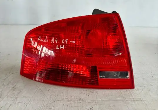 Audi A4 S4 B7 8E 8H Rear/tail lights 8e9945095E 484001