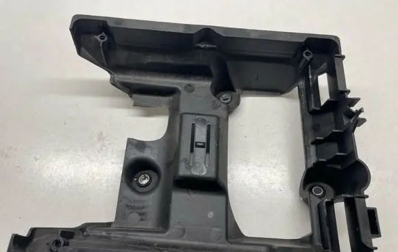 Audi Q7 4M Engine control unit holder 4M0907650B