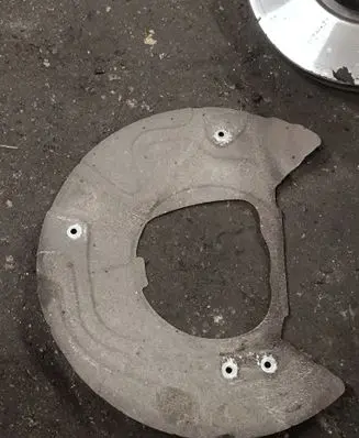 BMW X5 E70 Front brake disc dust cover plate 