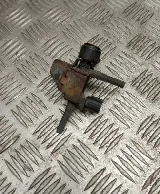 Honda FR-V Vacuum valve 