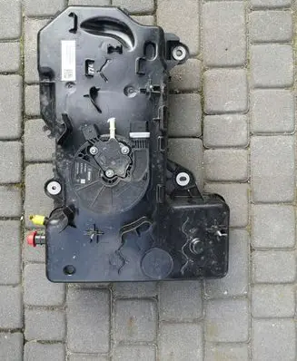 Volkswagen Multivan T6 AdBlue liquid reservoir 7E0131877G
