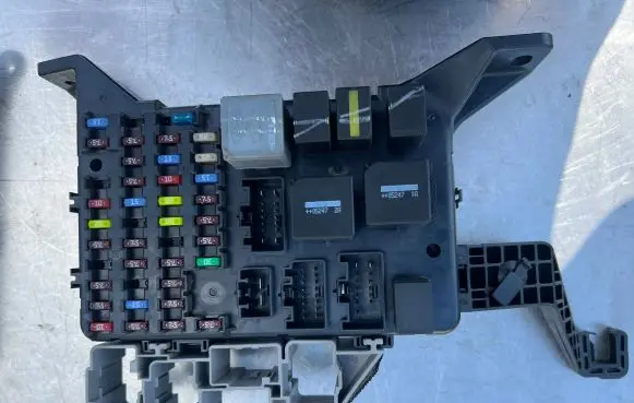 Ford Mondeo Mk III Fuse box set 1S7T14A073AB 1621069
