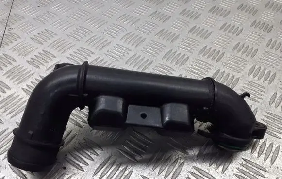 Ford Focus Intake resonator 