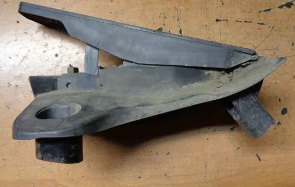 Volkswagen Caddy Accelerator throttle pedal 65104100RL
