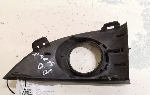 Renault Scenic II - Grand scenic II Front fog light trim/grill P0009512