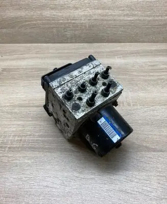 Volkswagen PASSAT B6 ABS Pump 3C0614109AF