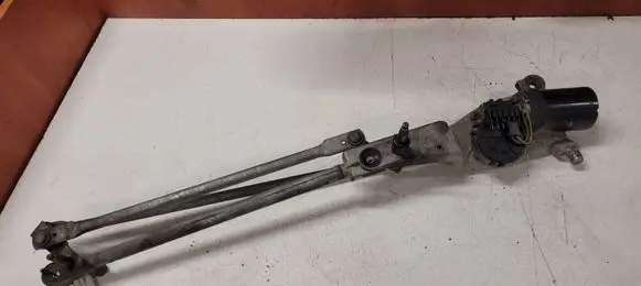 Ford Focus Front wiper linkage and motor 0390241362 XS4117508BB