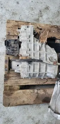 Mitsubishi L200 Gearbox transfer box case 