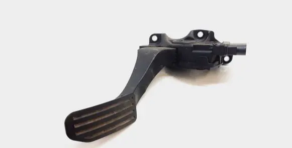 Volvo S80 Accelerator throttle pedal 6G929F836DD