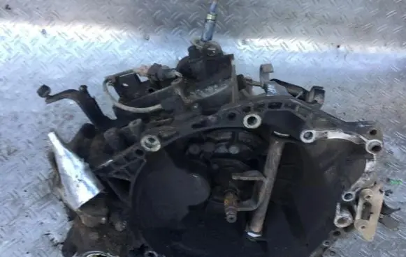 Peugeot 406 Manual 5 speed gearbox 20CH45