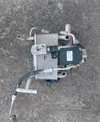 KIA Niro Air conditioning (A/C) expansion valve 97725CV000 EBVQ392M001 W105210719