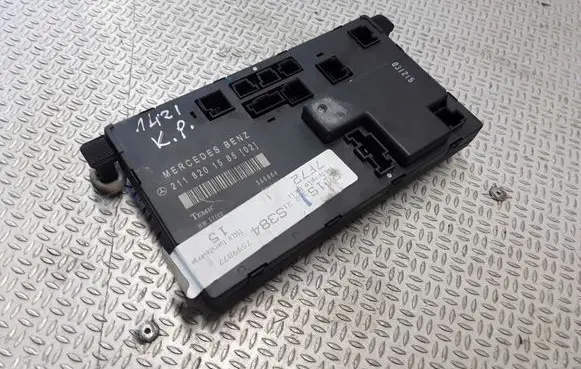 Mercedes-Benz E W211 Door control unit/module 2118201585