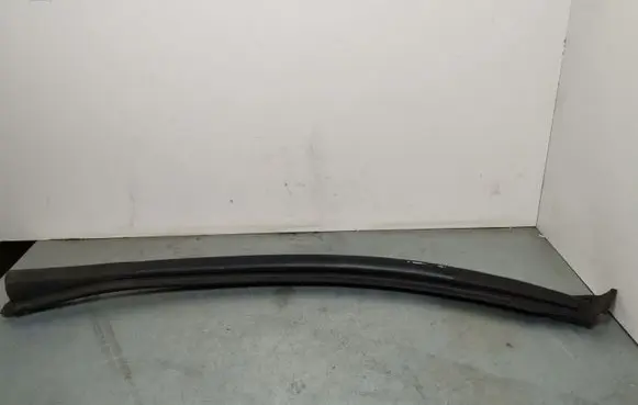 Subaru Forester SK Rear arch trim KLLH