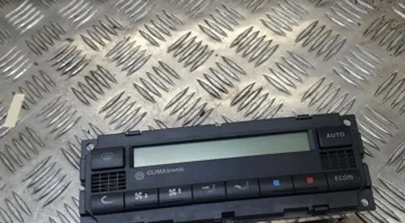 Volkswagen Golf IV Climate control unit