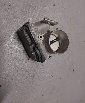 Subaru Outback (BS) Throttle valve 16112AA38A 6S021780 4005519