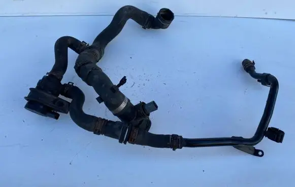 Volkswagen Golf V Engine coolant pipe/hose 1K0122291L