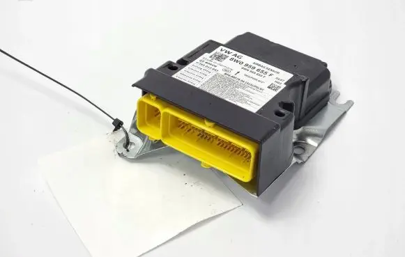 Audi A4 S4 B9 8W Airbag control unit/module 8W0959655F