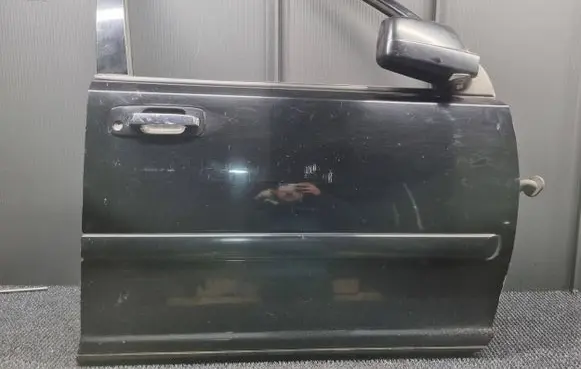 Nissan X-Trail T30 Front door
