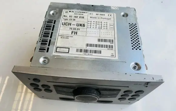 Opel Tigra B Radio/CD/DVD/GPS head unit 93182816 453116246