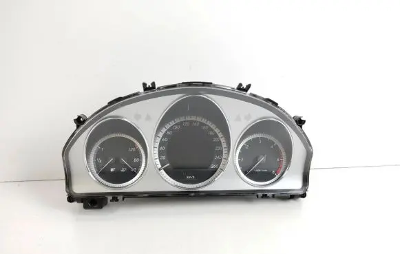 Mercedes-Benz C W204 Speedometer (instrument cluster) A2049002105 A2049022702 A2049014400