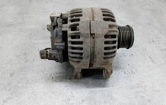 Volkswagen Jetta V Generator/alternator 06F903023FX