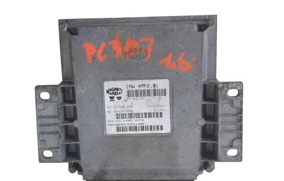 Peugeot 307 Engine control unit/module 9642427080 IAW4MP201 16530014