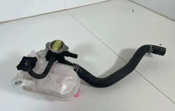 Toyota Corolla Cross Coolant expansion tank/reservoir 
