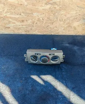 Opel Antara Climate control unit 95261985