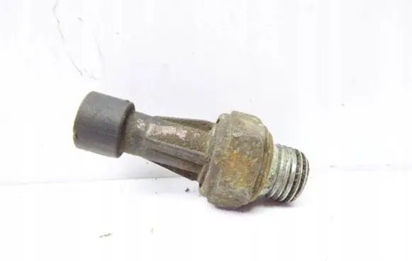 Alfa Romeo 166 Oil pressure sensor 