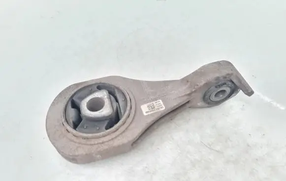 Alfa Romeo Giulietta Gearbox mount 00505219250
