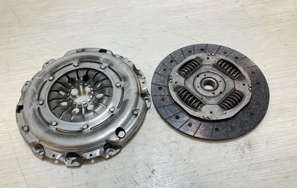 Ford Focus Clutch set kit 00702634 Z01802