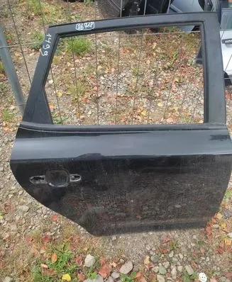 KIA Ceed Rear door