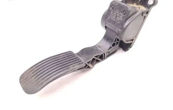 Mercedes-Benz Sprinter W906 Accelerator throttle pedal A9063000304 0280755025 ZGS009Q013