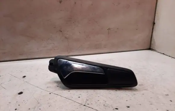Volkswagen PASSAT B6 Front door interior handle 3C1837114 CZVG5