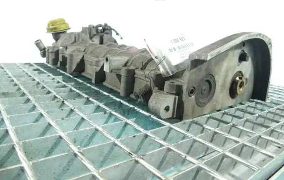 Engine head